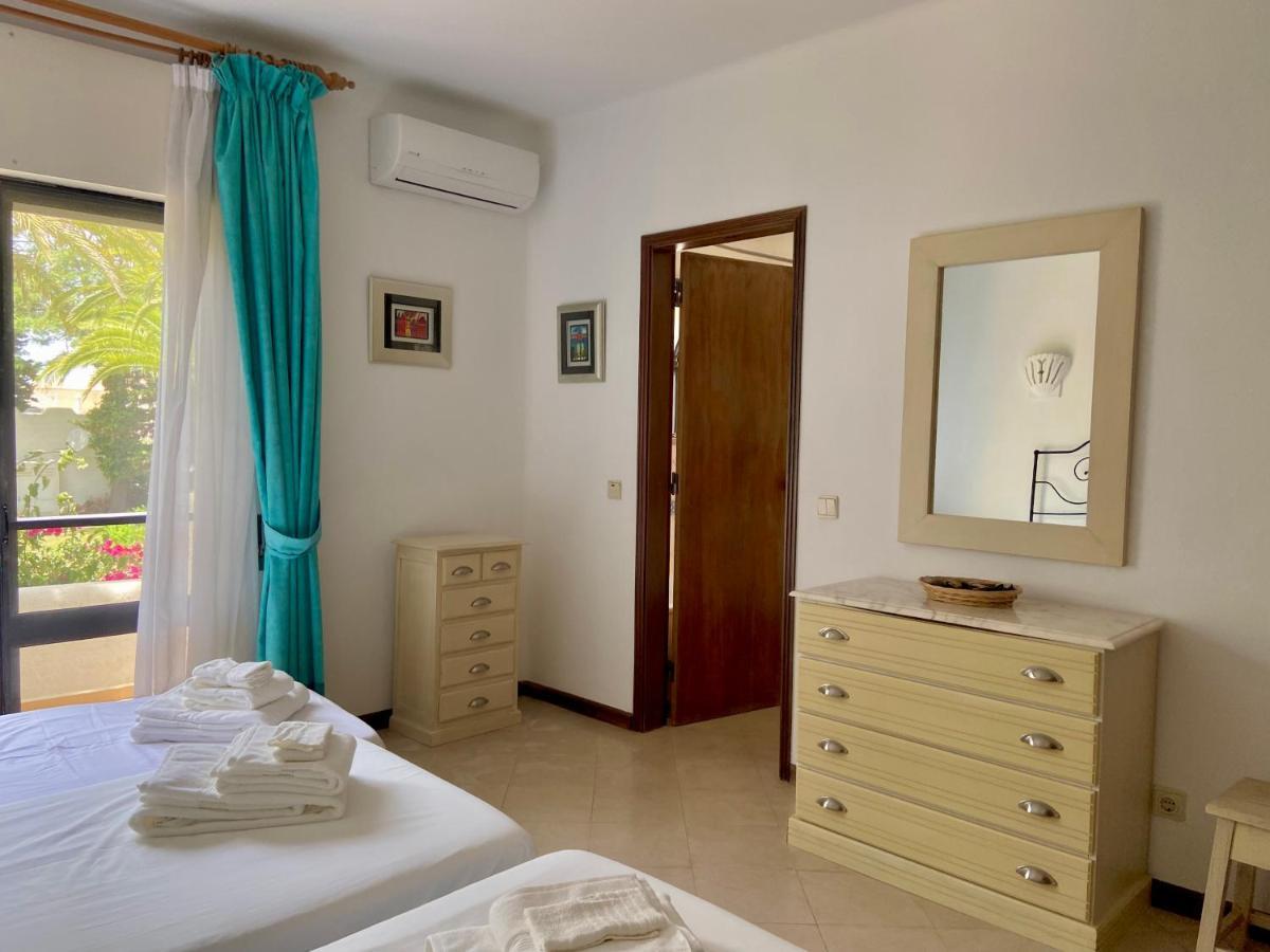 Beautiful Villa With Terrace & Garden Ferragudo  Exterior foto